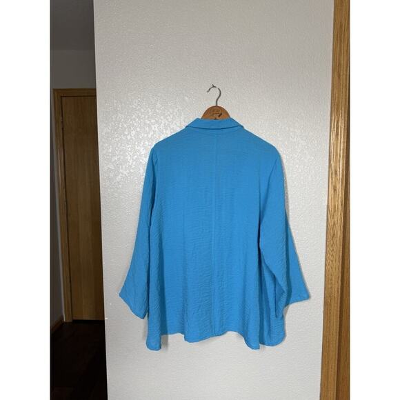Yushi Women’s Crinkled Knit Button Down Shirt Jacket 1X Bright Blue - Picture 4 of 4